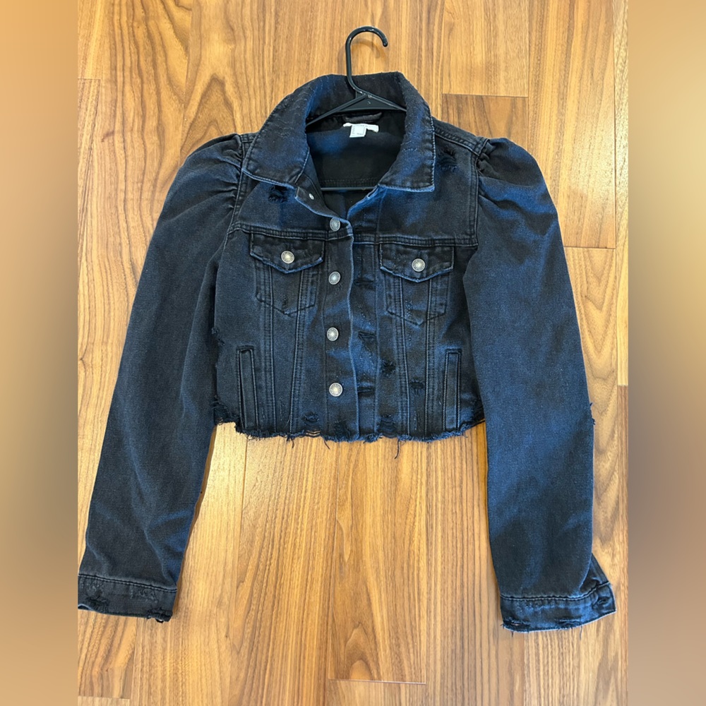 Black crop jean jacket
